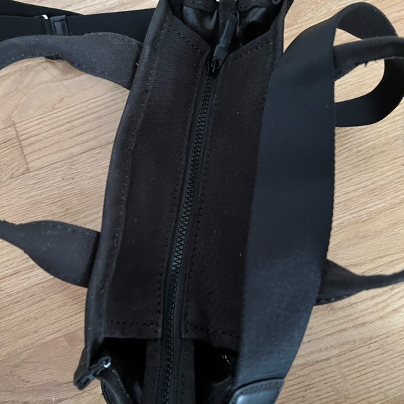 THE CANVAS
SMALL TOTE BAG - Picture 5 of 9